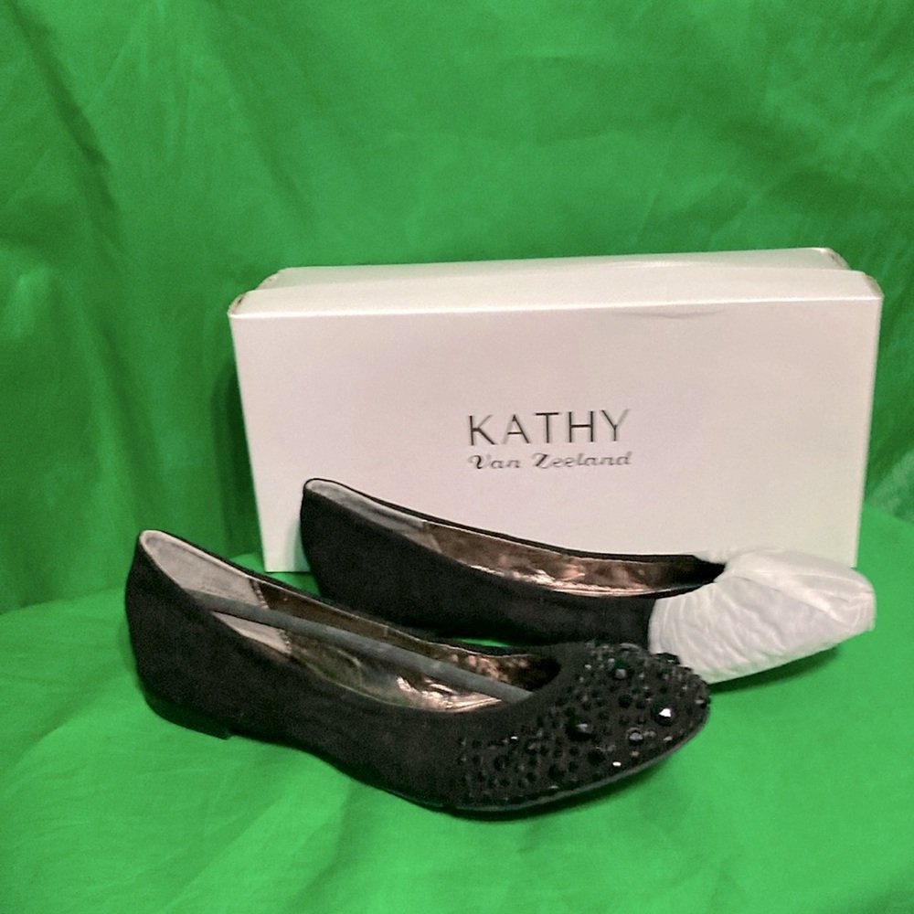 Vintage Black sequined ballet flats NWT. Size 8 1/2 medium